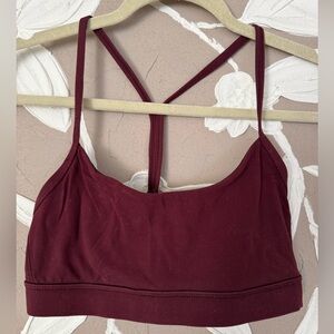 Lululemon Athletica power y sports bra